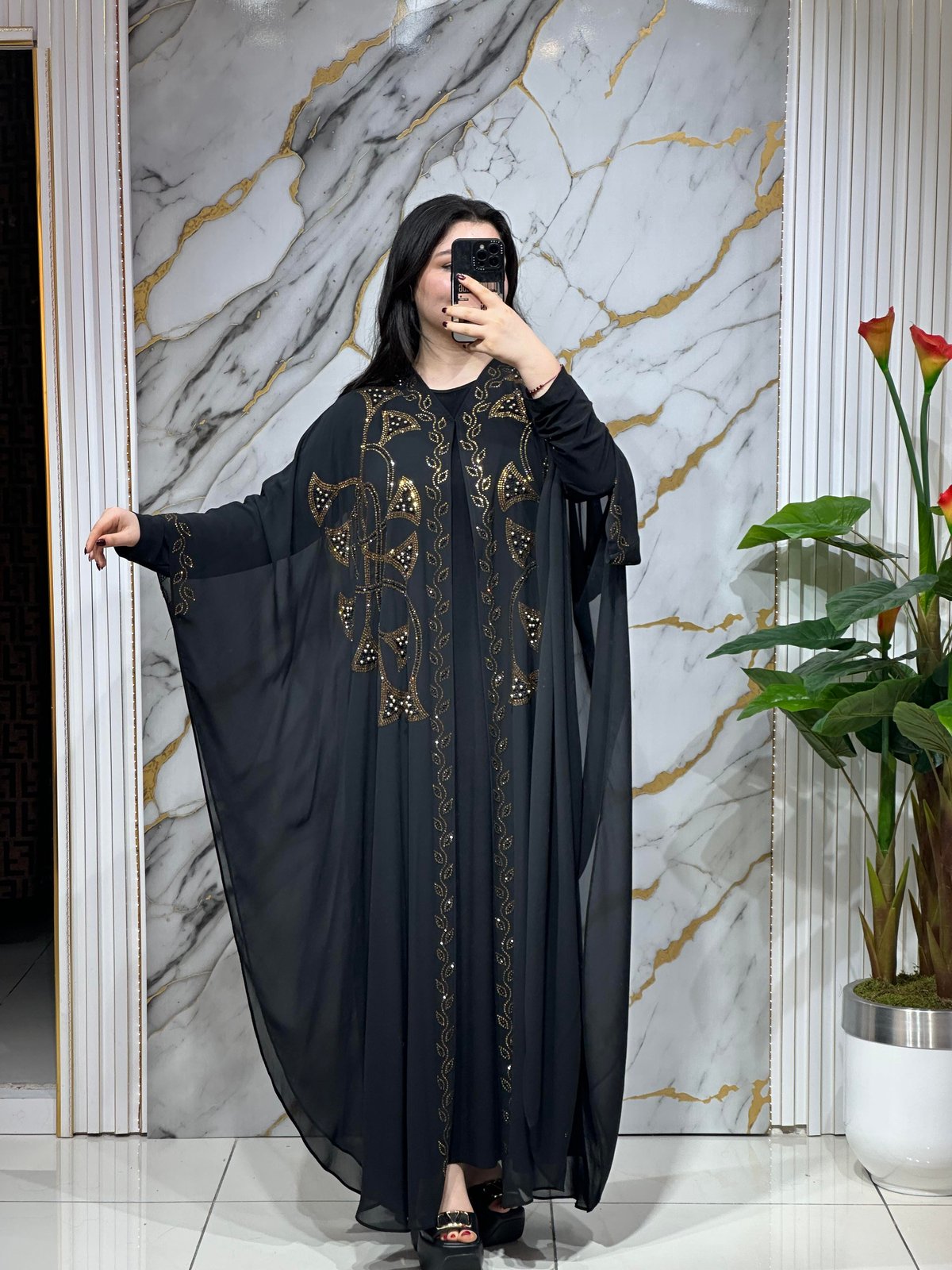 Taşlı İşlemeli Siyah Şık Tesettür Ferace Abaya