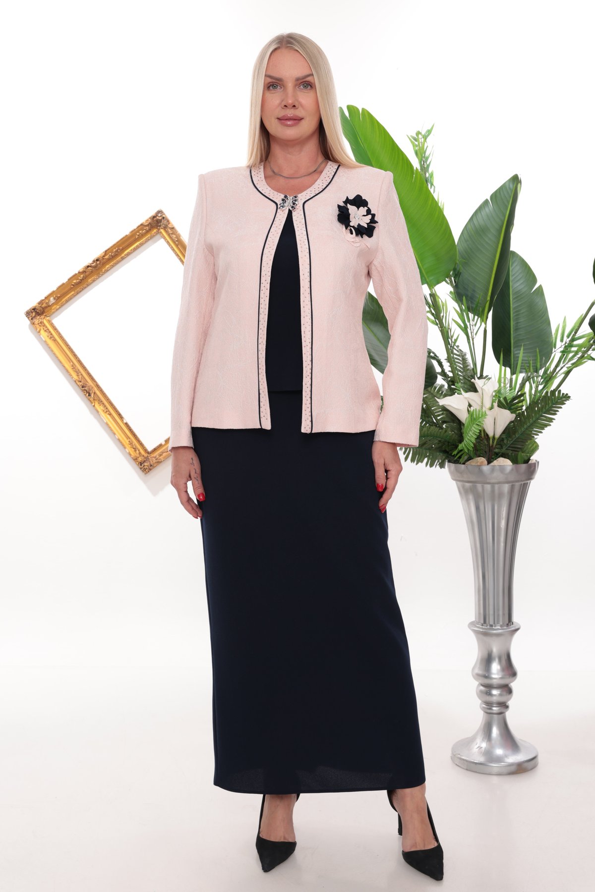 Ceketi Jakar Hafif Taşlı Kapalı Yırtmaçlı Pudra Uzun Etekli Üçlü Takım