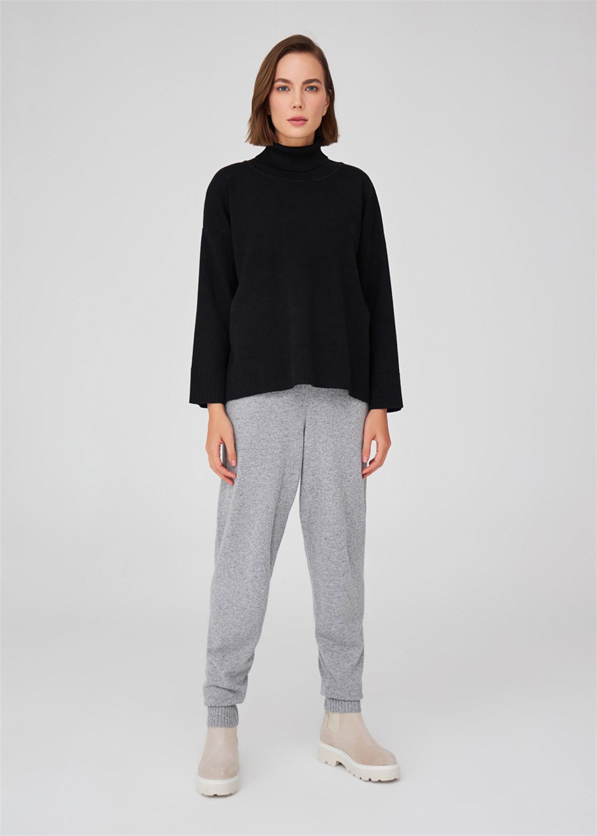 Peraluna Turtleneck Wide Sleeve Women's Knitwear Sweater - Black