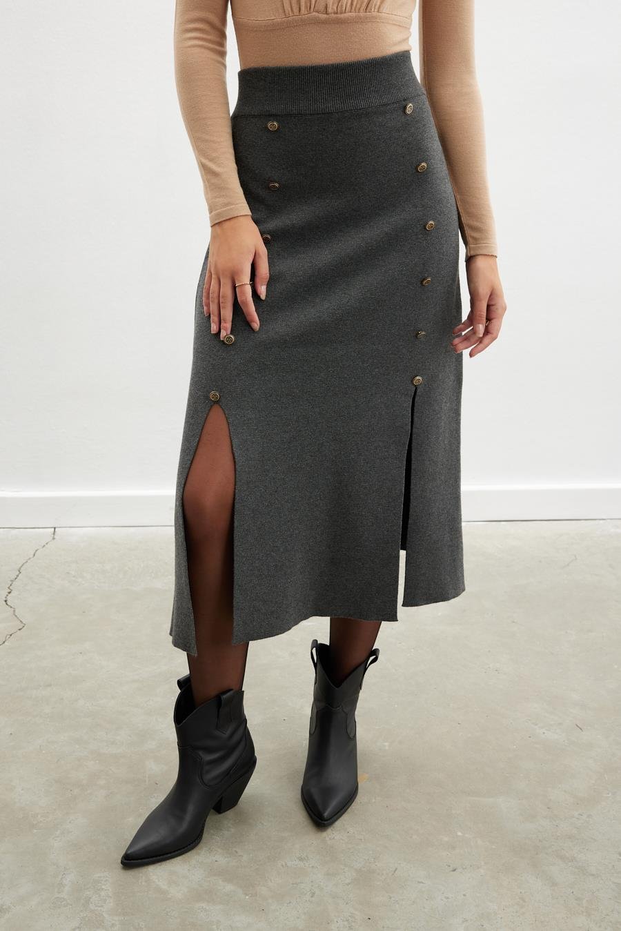 Peraluna BLAKE SKIRT Düğme Detaylı Yırtmaçlı Midi Boy Kadın Triko Etek - Antrasit Melanj