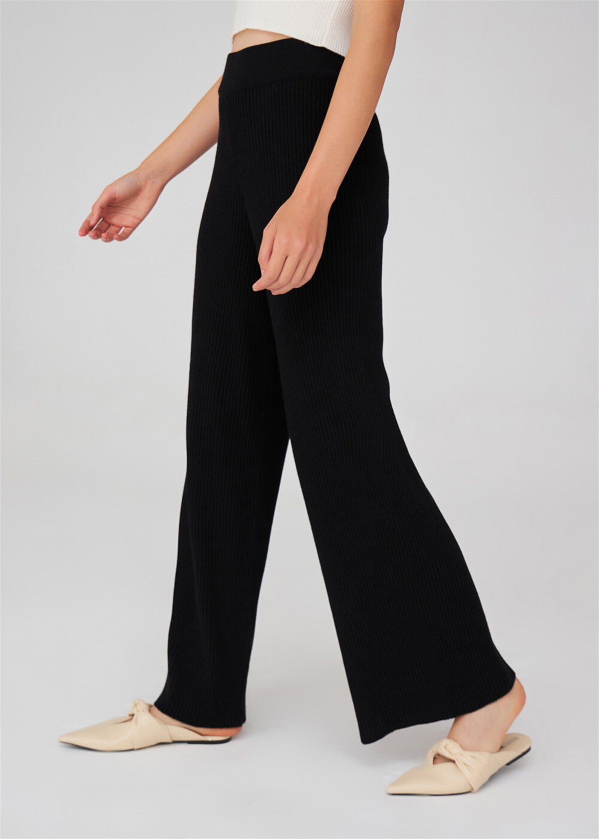 Peraluna Bol Kesim Boru Paça Kadın Triko Pantolon Siyah