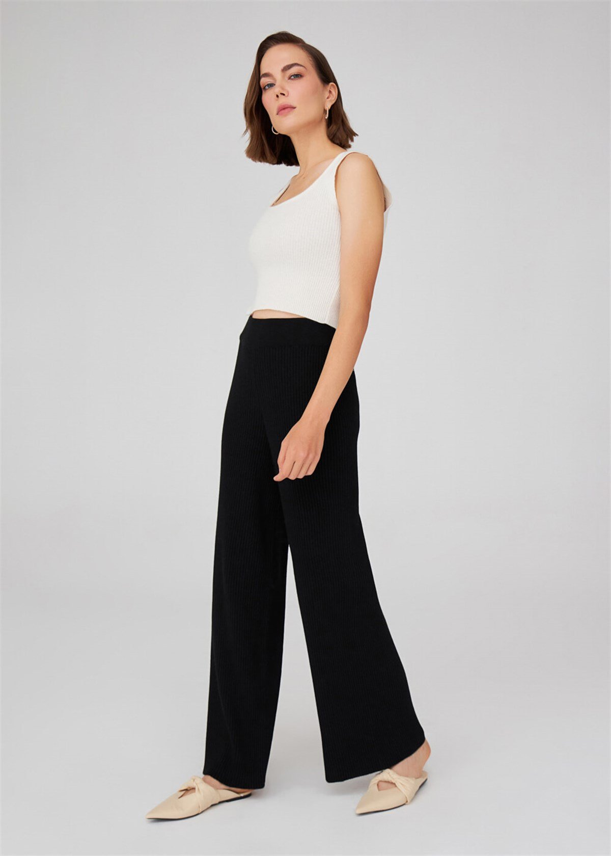 Peraluna Bol Kesim Boru Paça Kadın Triko Pantolon Siyah