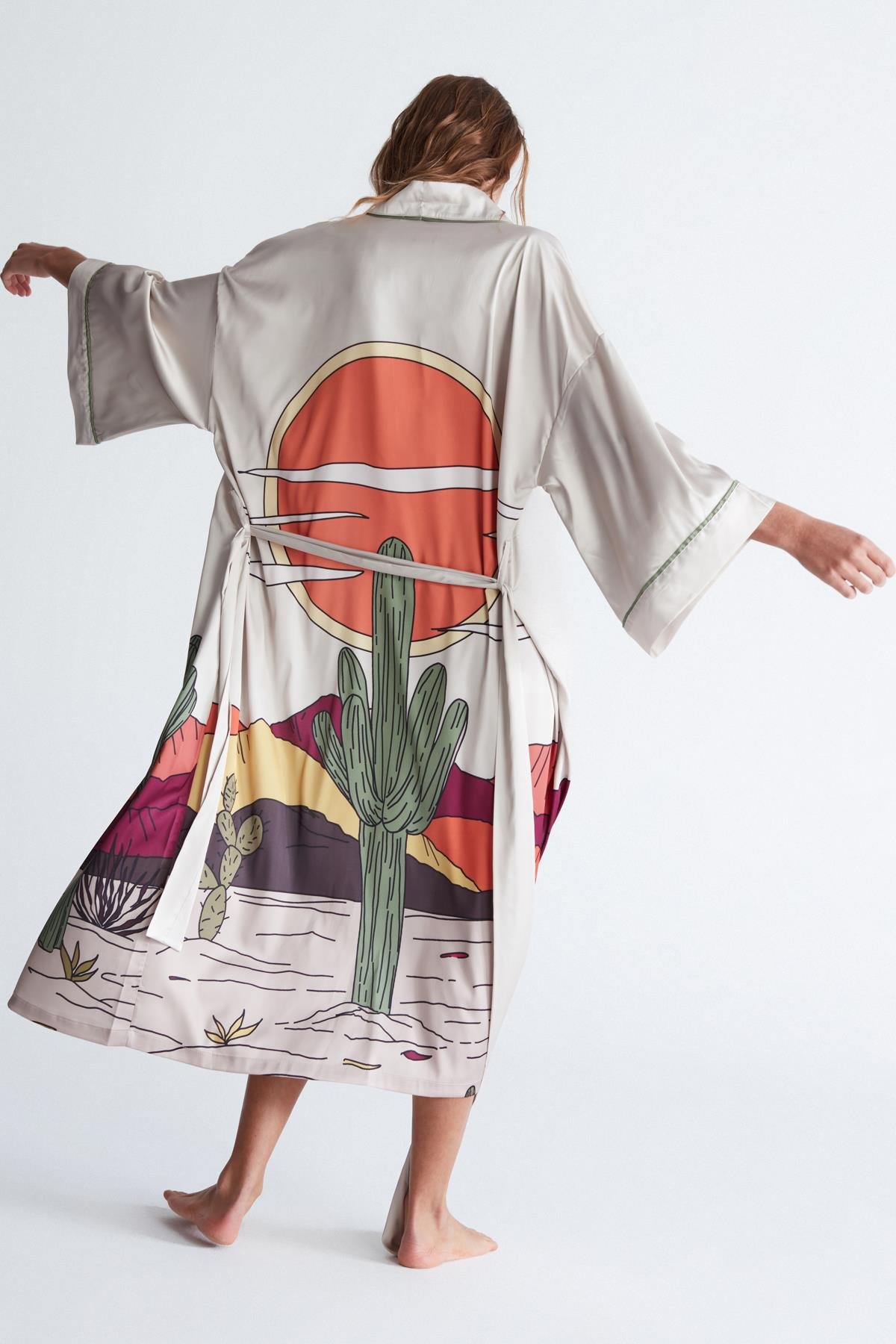 Peraluna CACTUS KİMONO 122 CM Kaktus Desen Midi Boy Kemerli Saten Kadın Kımono Taş