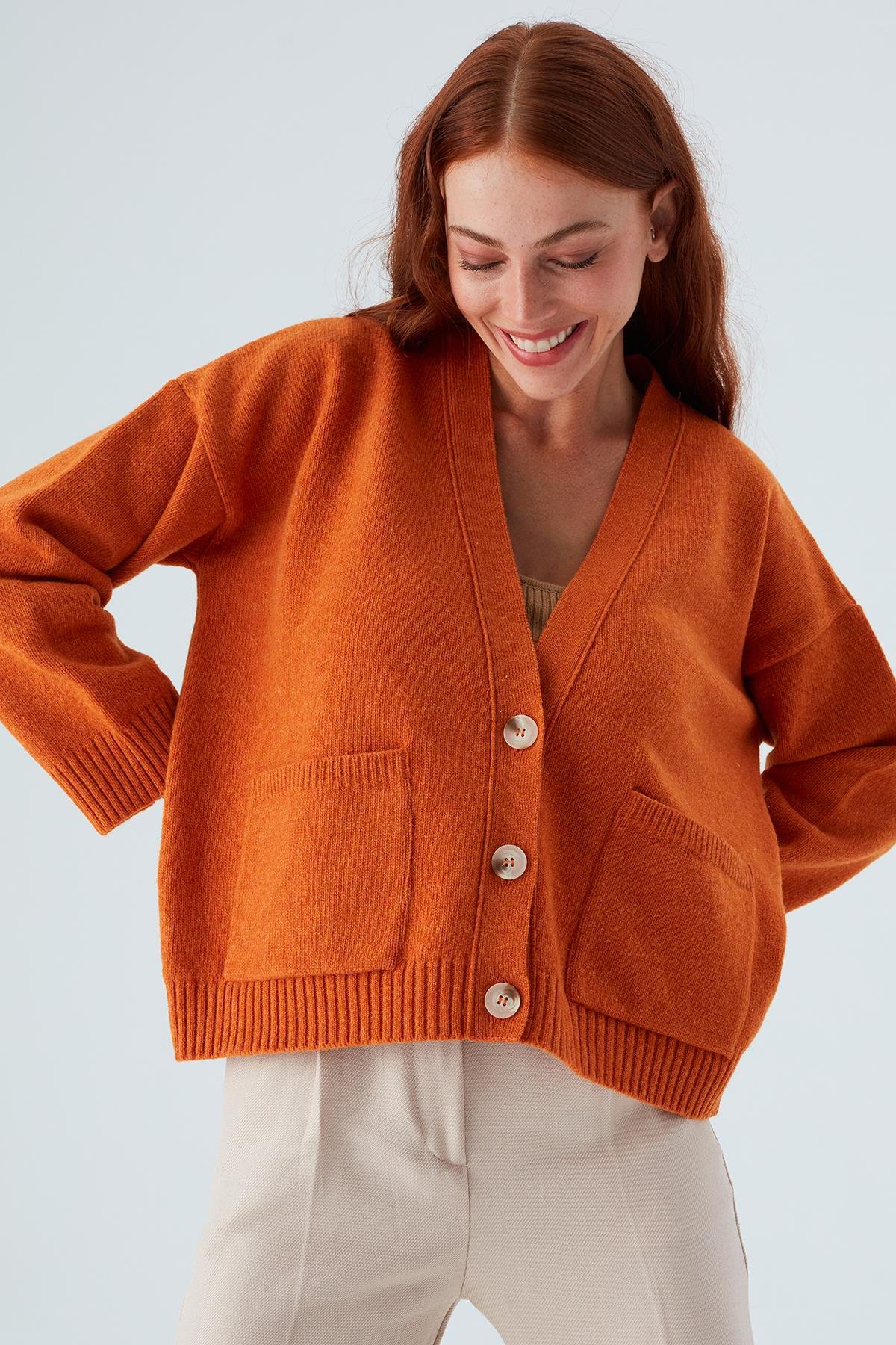 Peraluna CAROL CARDIGAN Cepli Düğmeli Rahat Kesim Crop Kadın Triko Hırka Turuncu