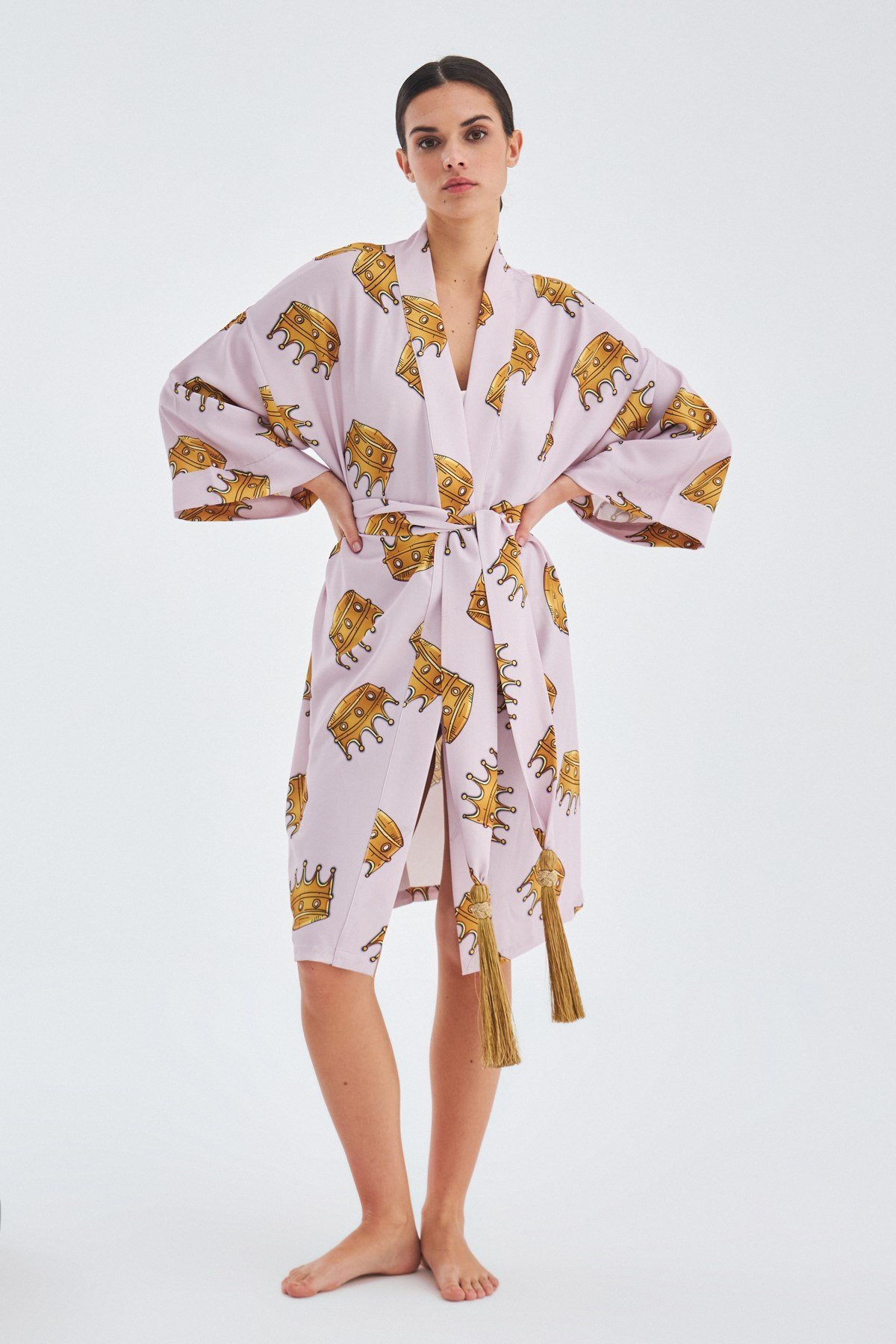 Peraluna CROWN Kral Tacı Desenli Diz Altı Saten Kadın Kimono Açık Lila/Hardal