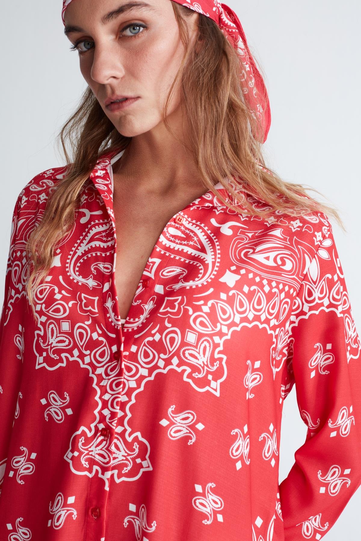 Peraluna DAISY DRESS Şal Desen Polo Yaka Düğmeli Mini Kadın Gömlek Elbise Nar Çiçeği/Beyaz