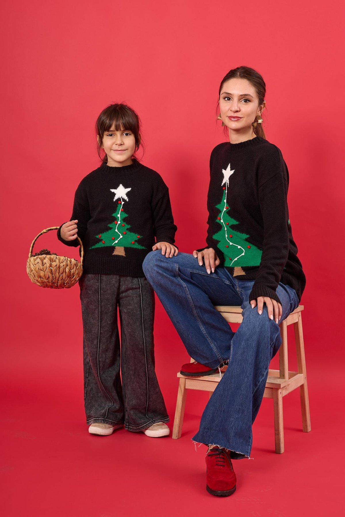 Peraluna Happy Times Çam Ağacı Desenli Unisex Yılbaşı Kazağı - Siyah/Yeşil