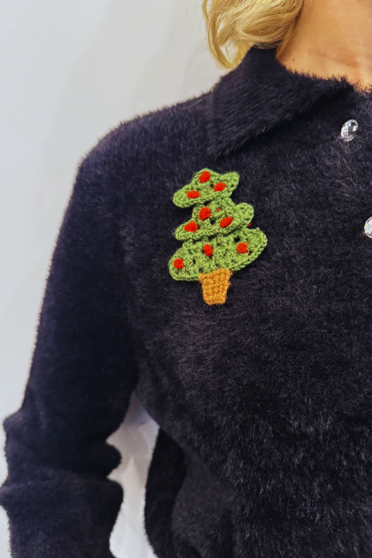 Peraluna Happy Times Hand Made Christmas Tree Pin - Green