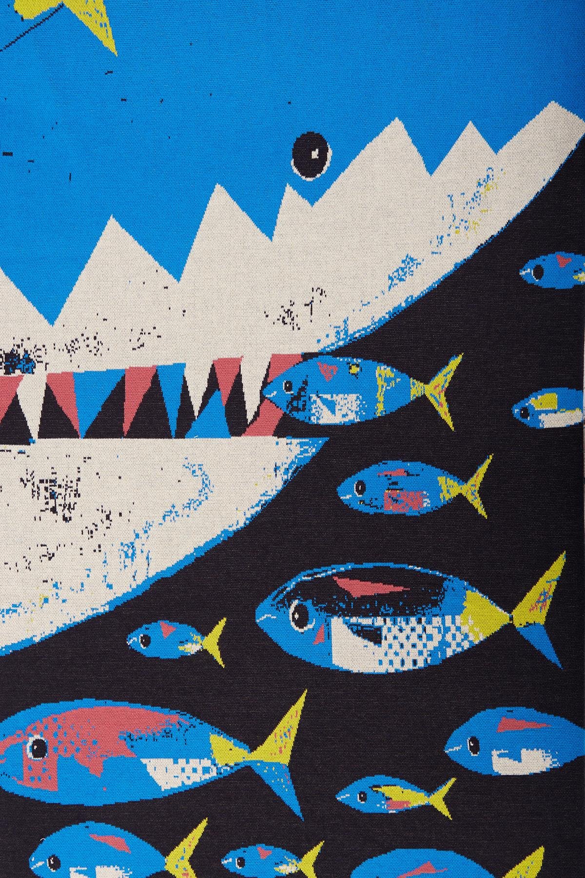 Peraluna HUNGRY SHARK BEACH COVER Köpek Balığı Desenli Pamuklu Triko Plaj Örtüsü 75X150 CM - Mavi Multi