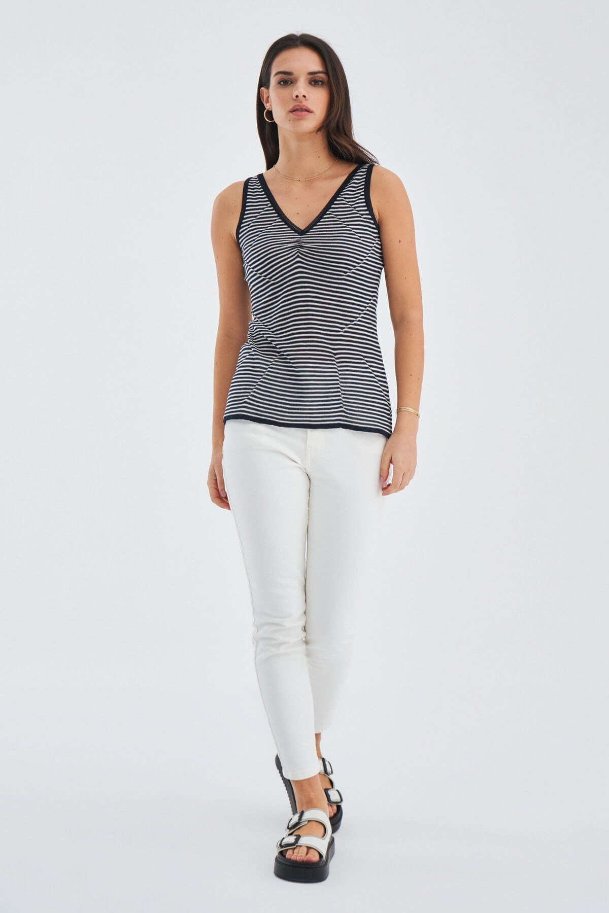 Peraluna Striped V-neck Women's Knitwear Undershirt - Navy Blue/White