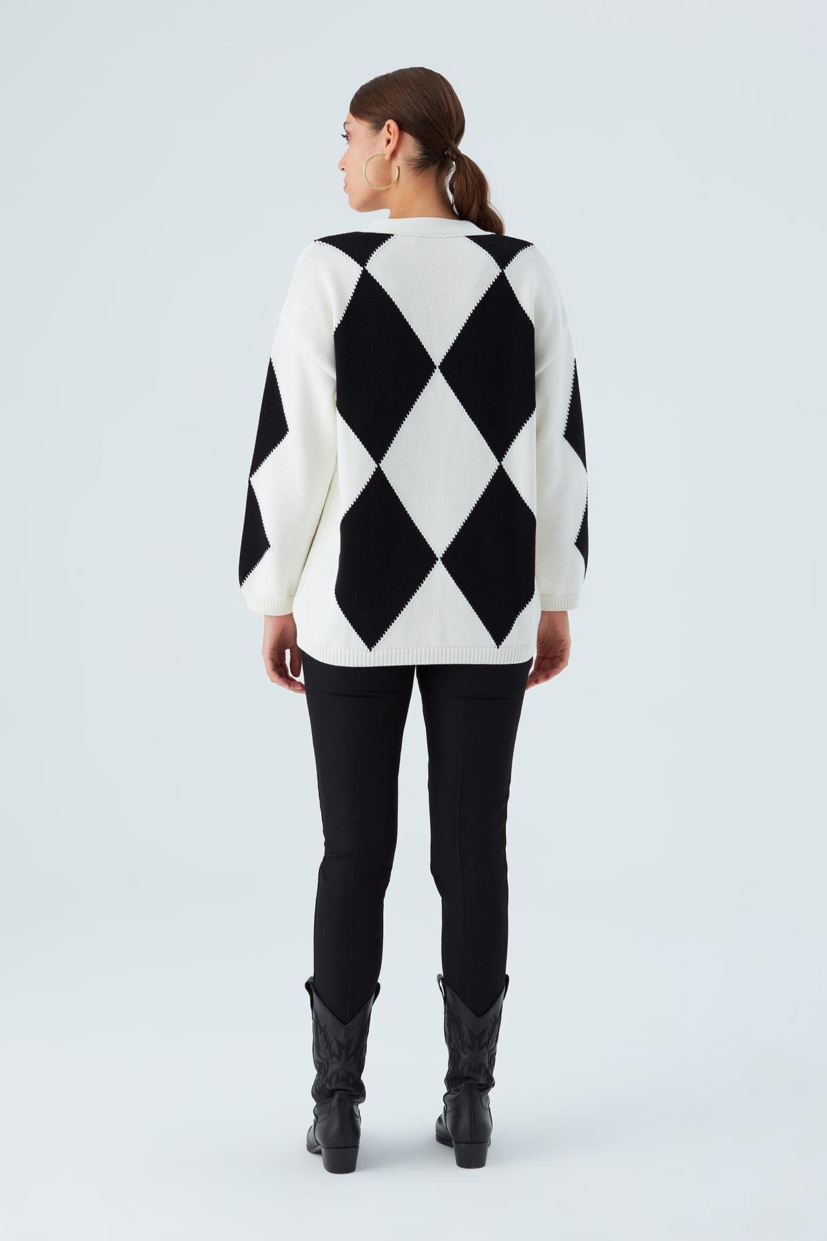 Peraluna IRENE CARDİGAN Büyük Baklava Desenli Bol Kesim Mevsimlik Kadın Triko Hırka - Ekru/Siyah