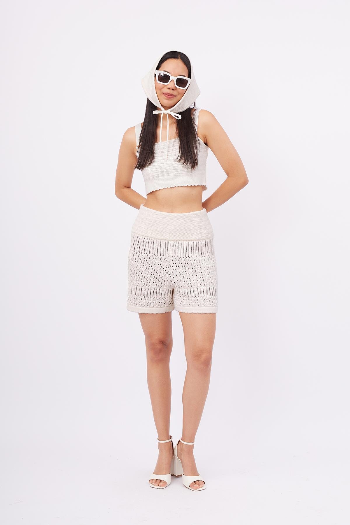 Peraluna IRIS SHORT Ajur Örgü Beli Lastikli Rahat Kesim Kadın Triko Şort - Ekru