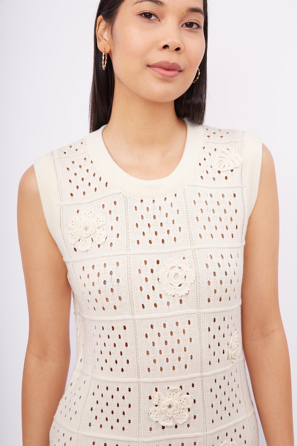 Peraluna ISABEL DRESS Ajur Örgü El Yapımı Çiçek Detaylı Düz Kesim Kolsuz Kadın Triko Elbise - Ekru
