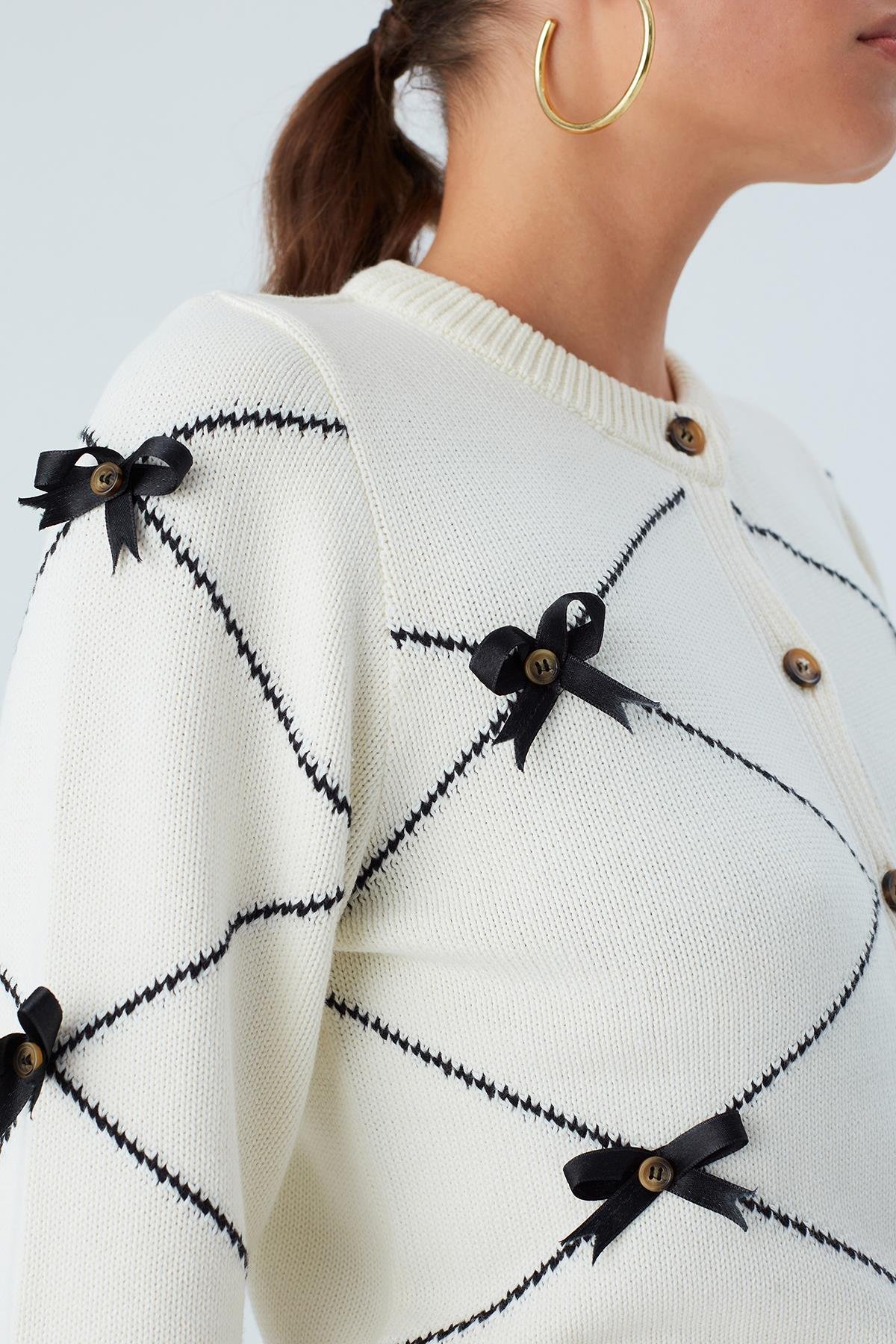 Peraluna JOANNA CARDIGAN Fiyonklu Kadın Triko Hırka Ekru