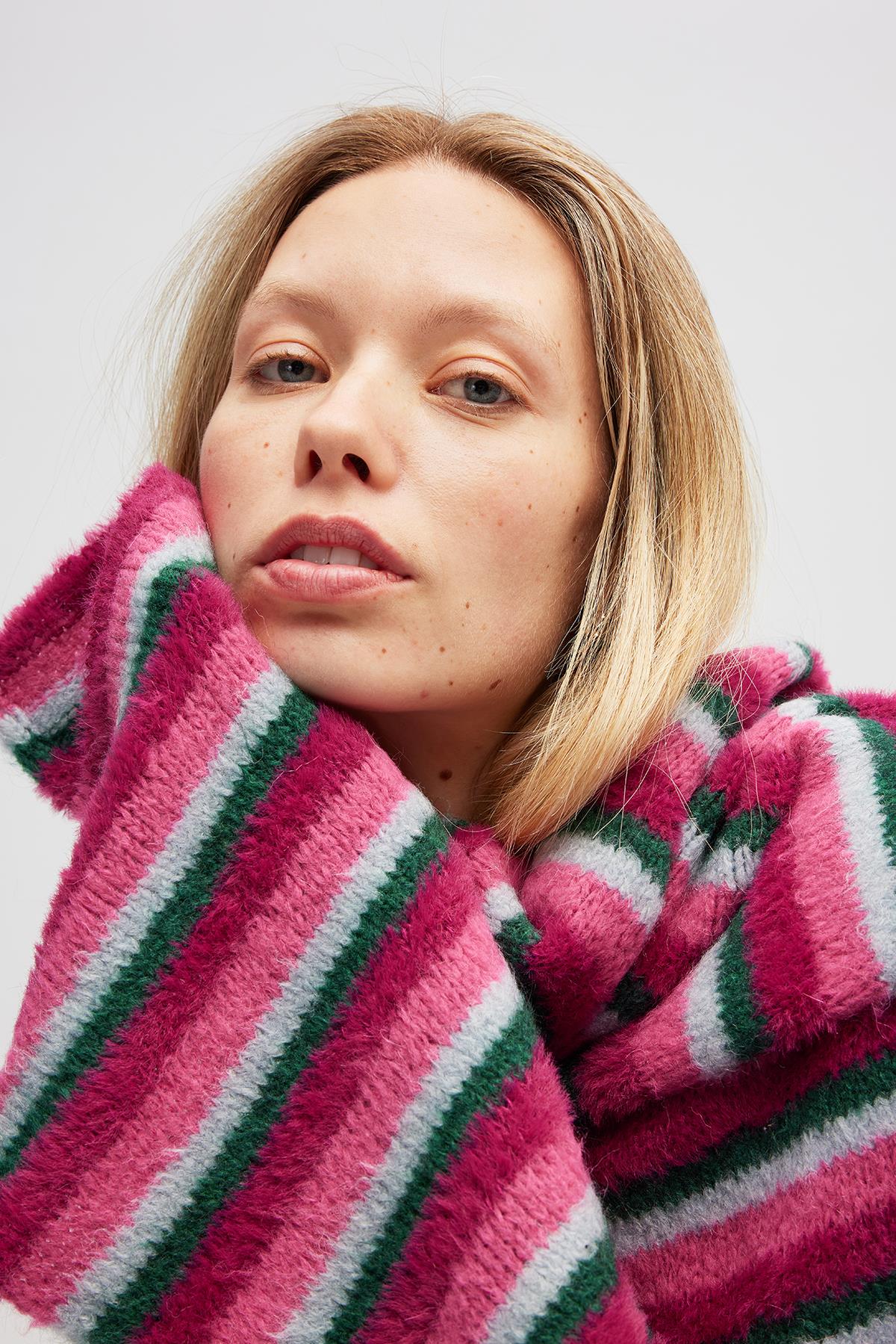 Peraluna Karmina Yumuşak Dokulu Unisex Atkı - Koyu Yeşil Multi