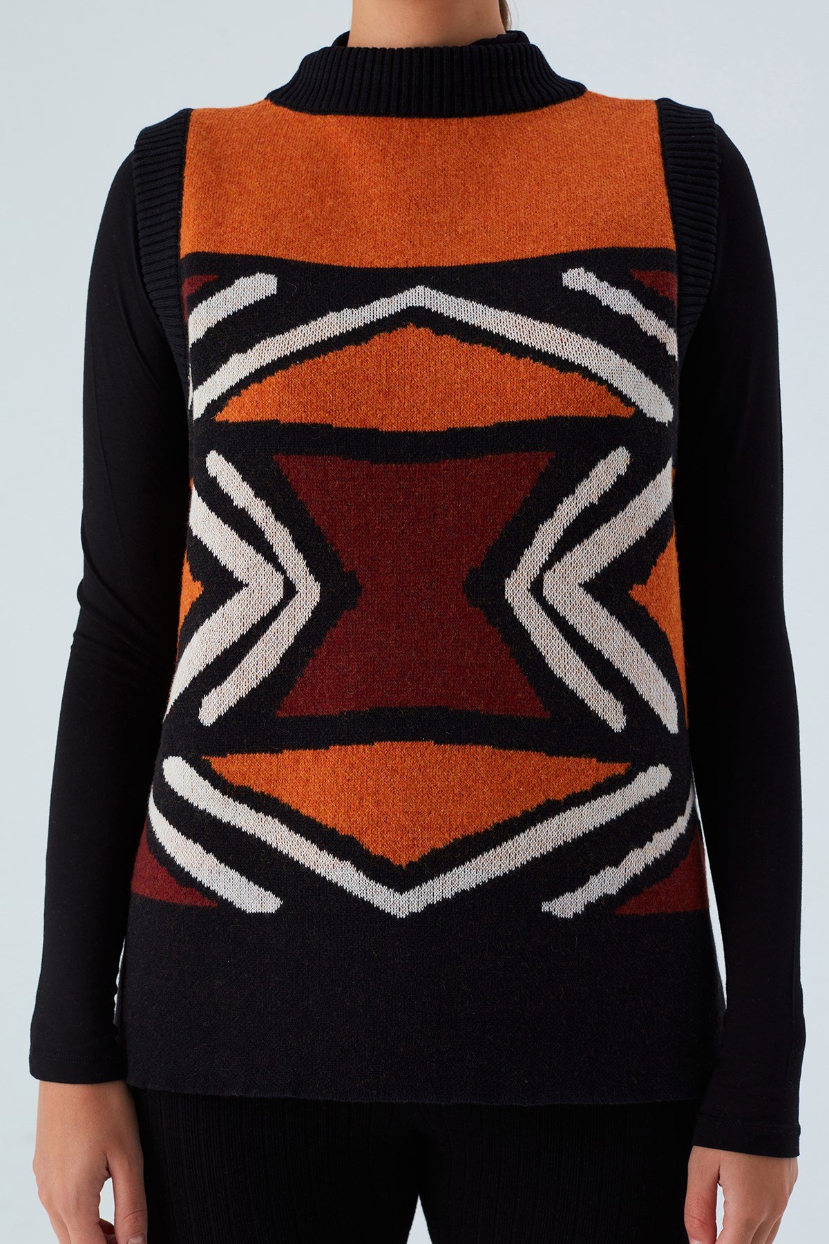 Peraluna KENDA SLIPOVER Etnik Jakar Desenli Yanları Yırtmaçlı Kadın Triko Süveter Multi