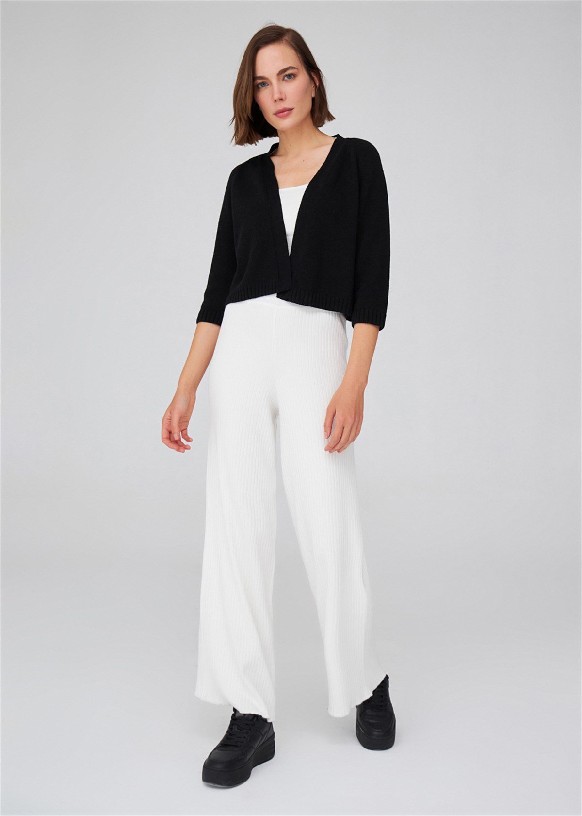 Peraluna Raglan Sleeve Cashmere Blend Short Women's Knitwear Bolero Cardigan - Black