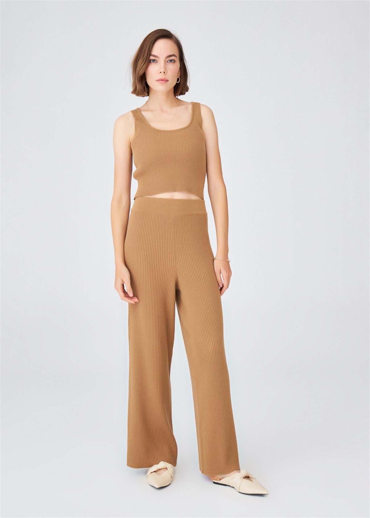 Peraluna Ribbed Knitwear Women's Crop Undershirt - Camel