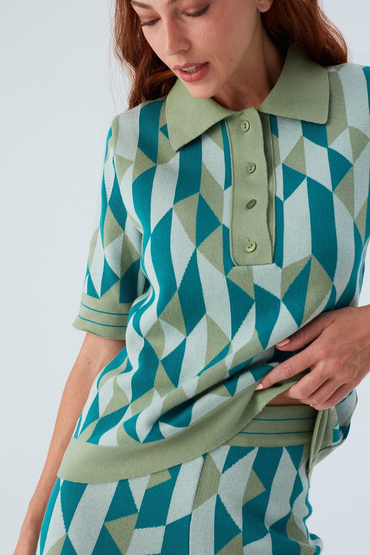 Peraluna LENA BLOUSE Geometrik Retro Desenli Kadın Triko Bluz Multi Yeşil