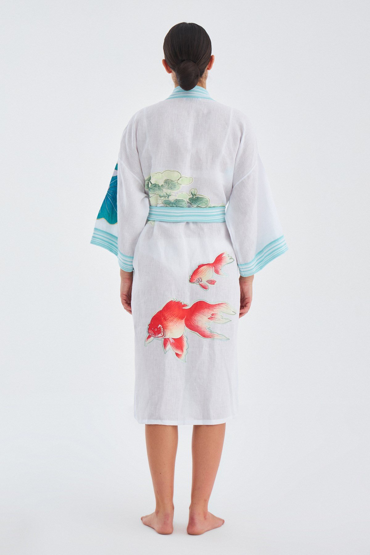 Peraluna LOTUS Balık Aplikelii Keten Karışımlı Diz Altı Kadın Kimono Beyaz