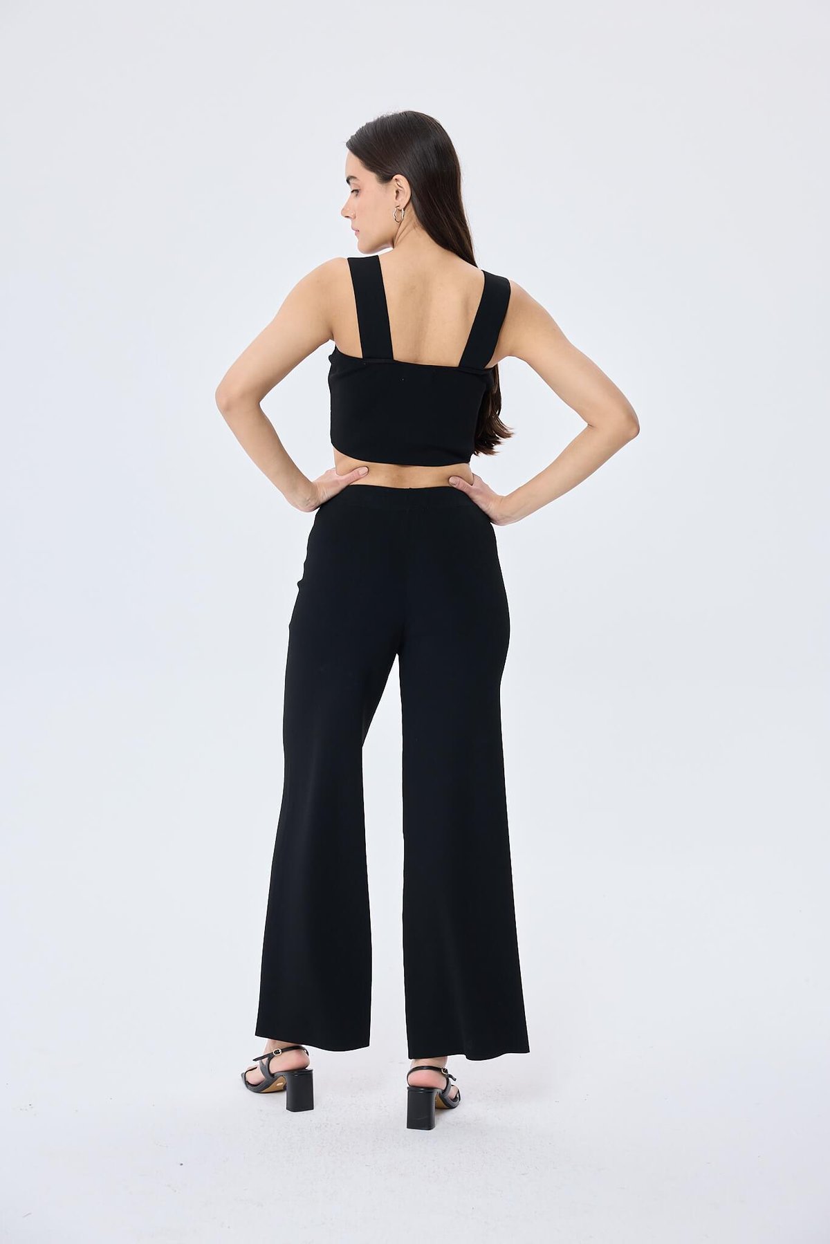 Peraluna Martha, Düz Örgü, Geniş Askılı Kadın Rayon Triko Bralet  - SİYAH