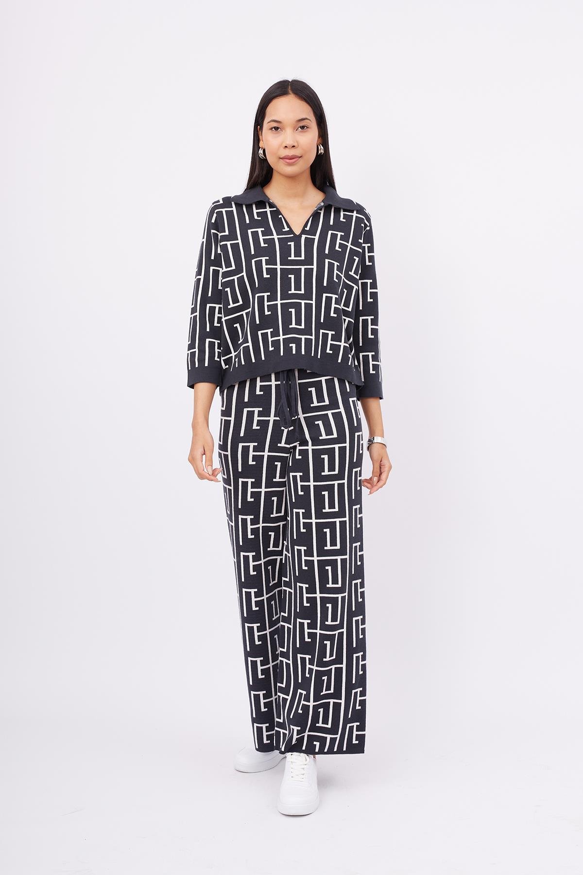 Peraluna MAZE BLOUSE Labirent Desen Crop Kesim Polo Yaka Kadın Triko Bluz - Antrasit/Ekru