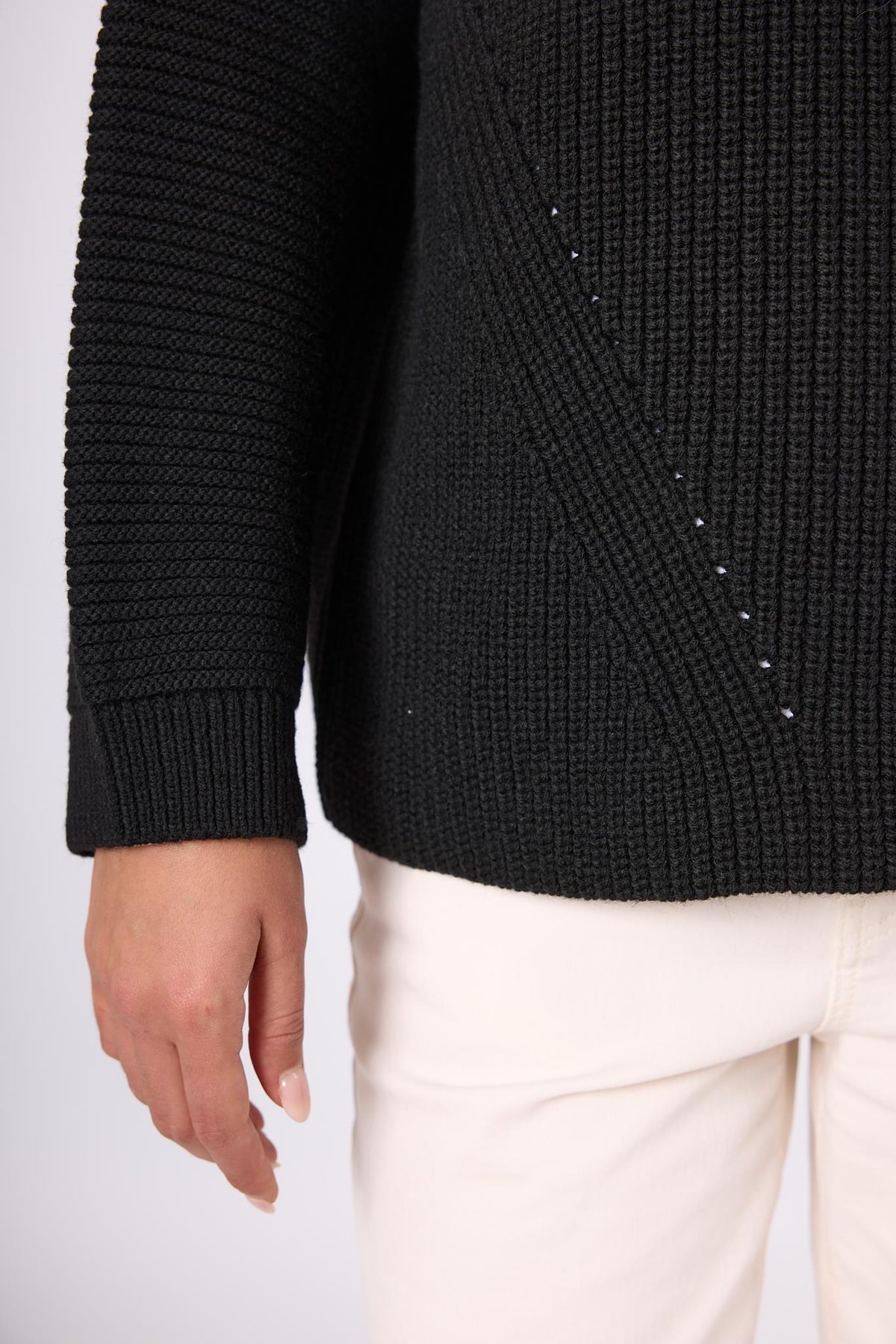 Peraluna Nikita Selanik Örgü Rahat Kesim Kadin Triko Kazak - Siyah