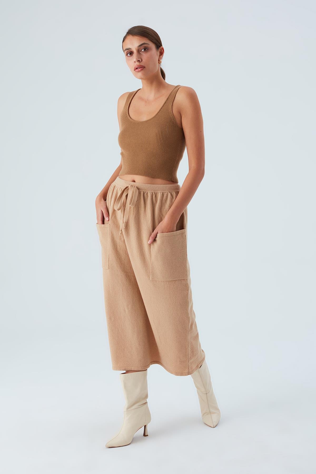 Peraluna NORA SKİRT Rahat Kesim Beli Lastikli 86 CM Bilek Hizası Cepli Kadın Triko Etek Bej