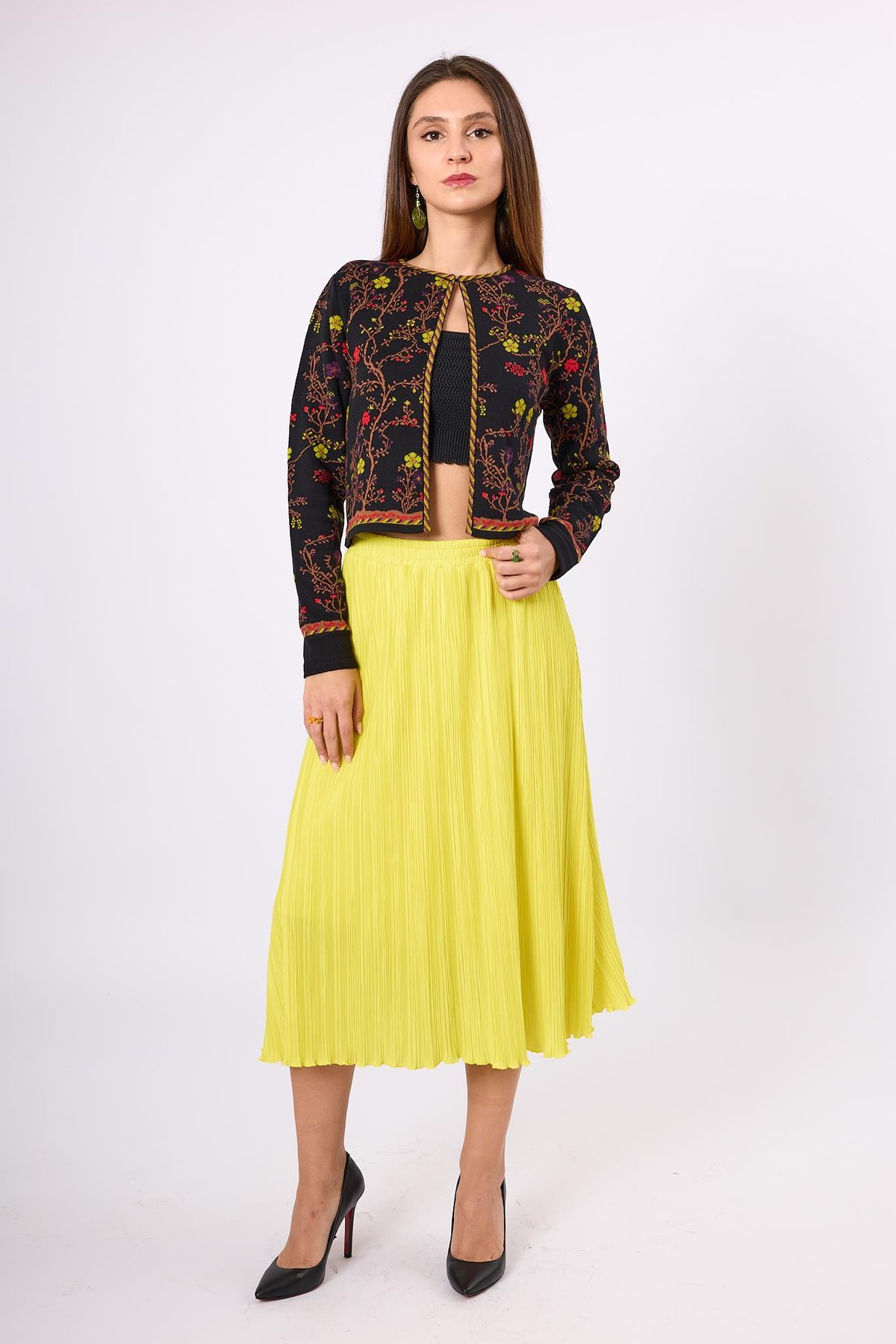 Peraluna Nostalgia Çiçek Desenli Kadın Krop Hırka - Siyah/Multi