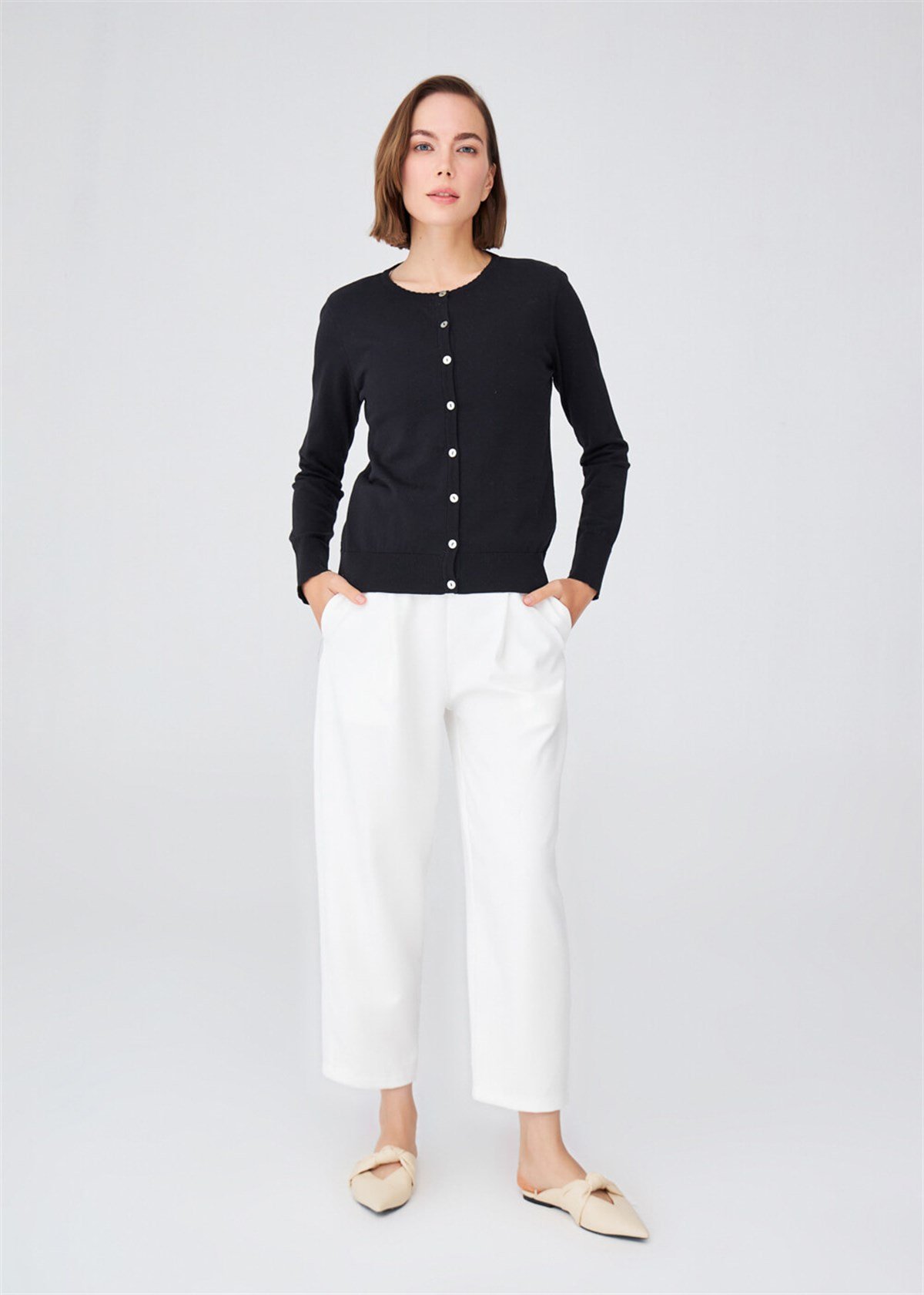 Peraluna Cotton O-Neck Basic Women's Knitwear Cardigan - Black