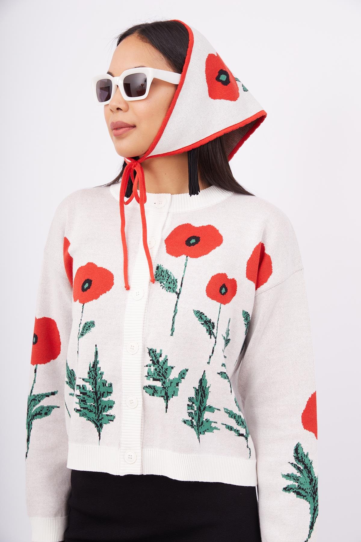 Peraluna POPPY CARDIGAN Gelincik Desen Bisiklet Yaka Rahat Kesim Kadın Triko Hırka - Ekru