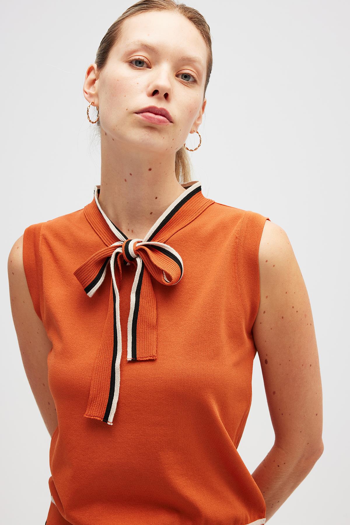 Peraluna Priscilla Çizgi Detaylı Fiyonklu Kadın Triko Bluz - Yanık Turuncu