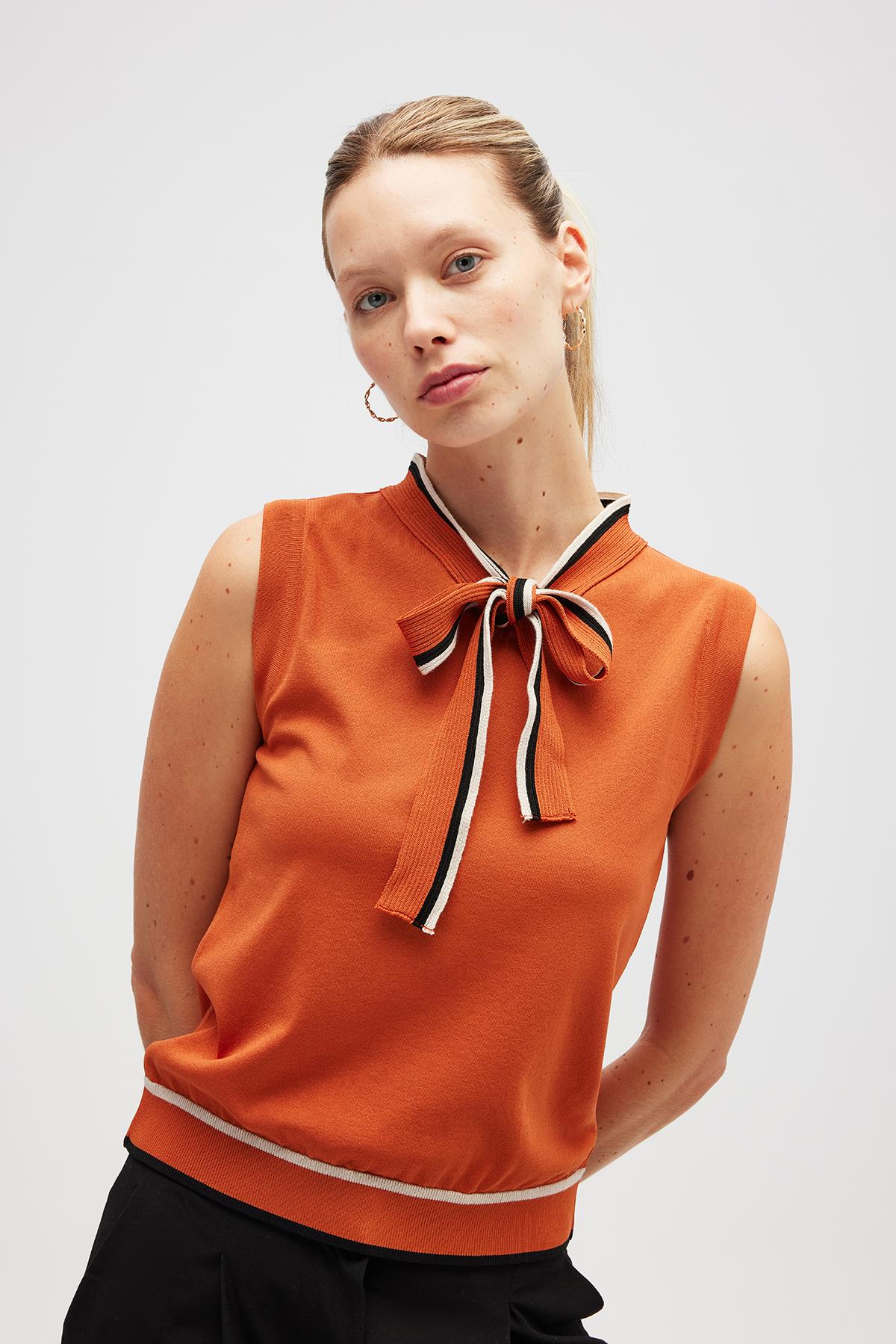 Peraluna Priscilla Çizgi Detaylı Fiyonklu Kadın Triko Bluz - Yanık Turuncu