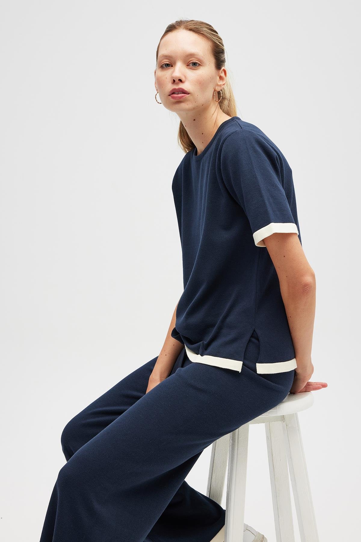 Peraluna Rumi Kadın Triko Yanları Yırtmaçlı Pamuk Bluz - Lacivert