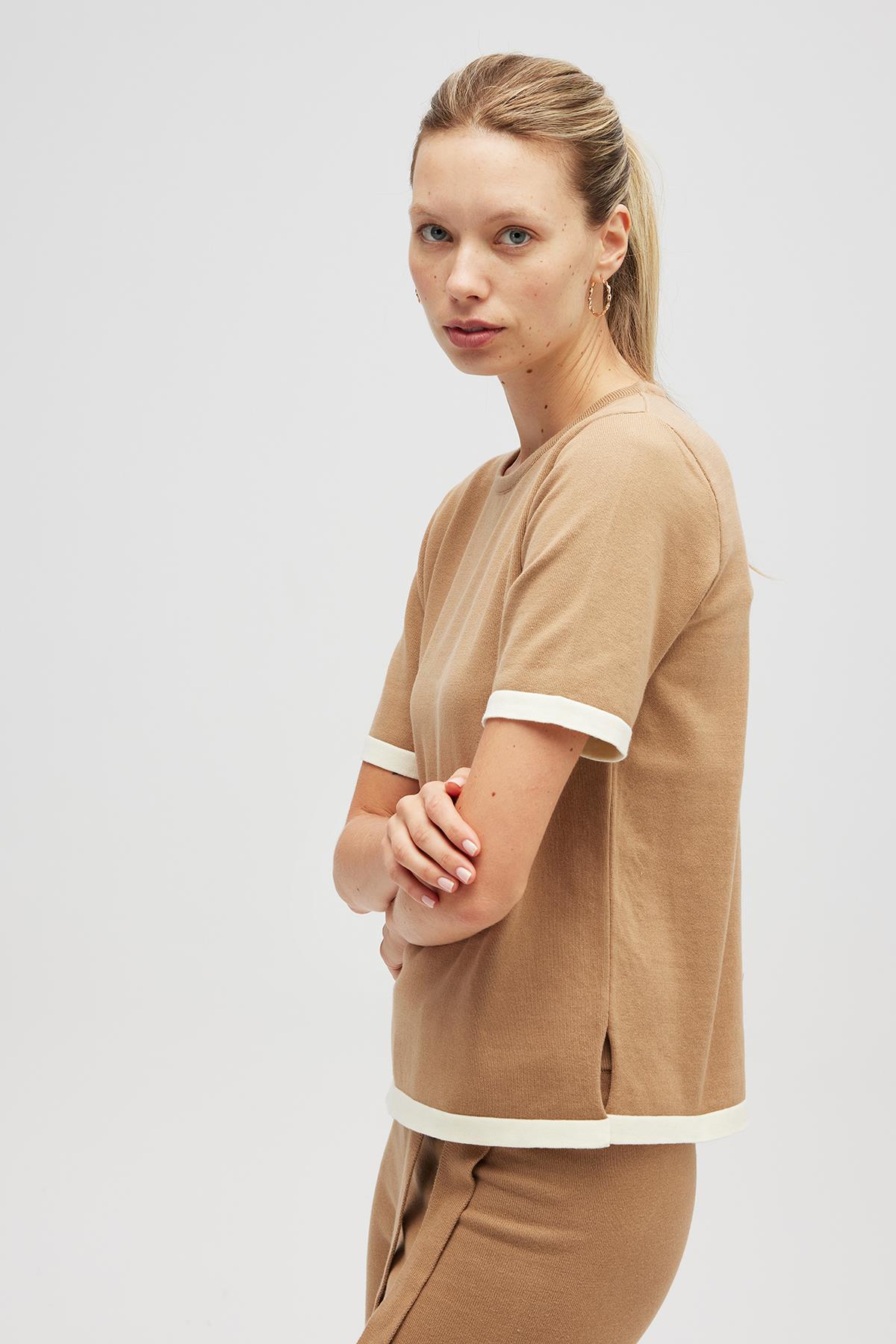 Peraluna Rumi Kadın Triko Yanları Yırtmaçlı Pamuk Bluz - Camel