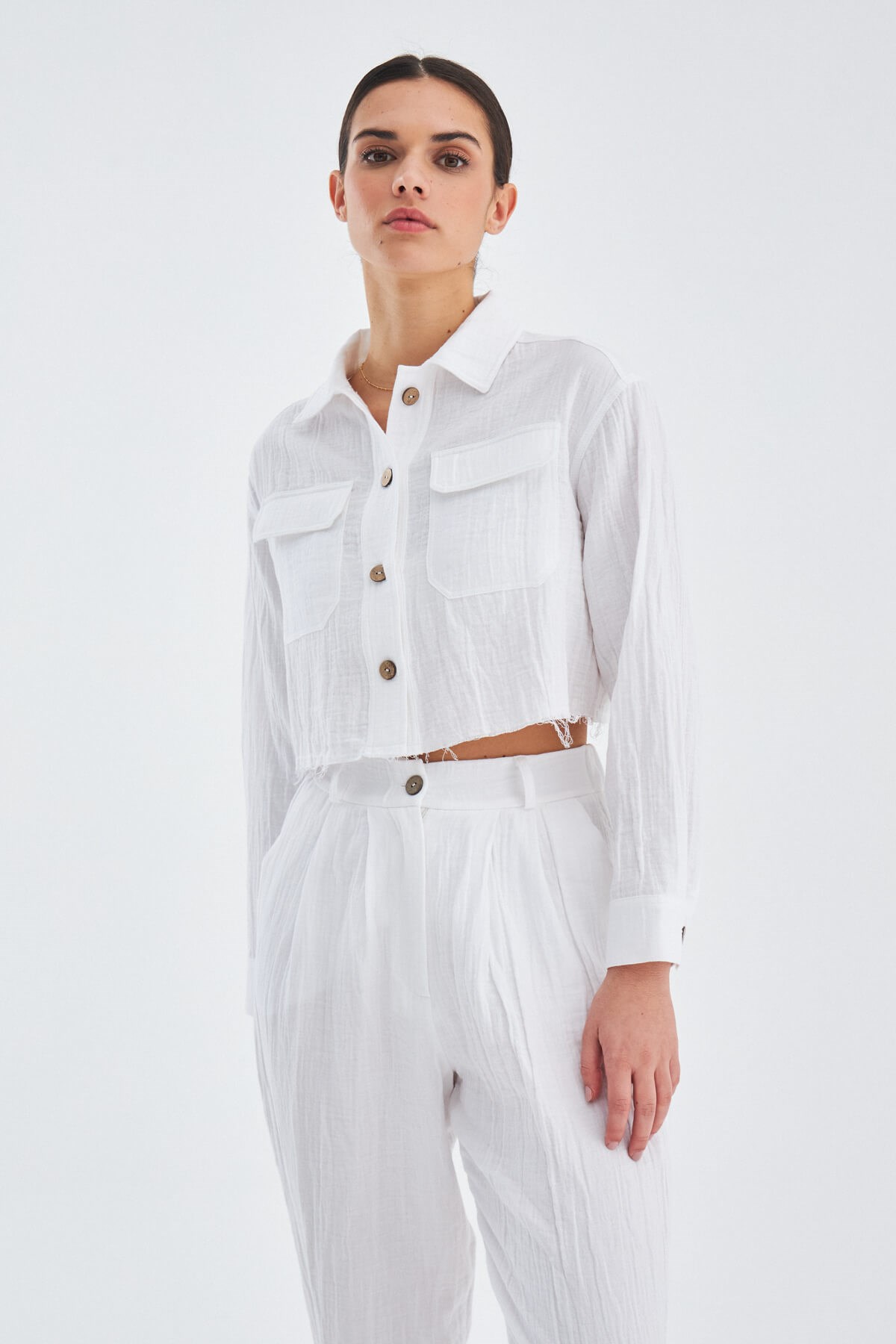 Peraluna SANDAL GÖMLEK Bol Kesim Cepli Yazlık Crop Kadın Gömlek Beyaz