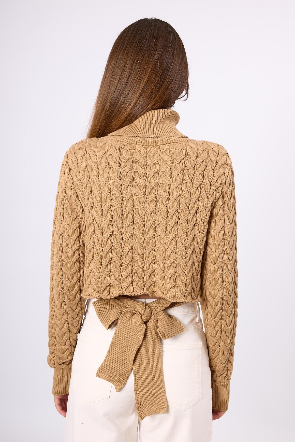 Peraluna Scarlett Saç Örgülü Krop Kesim Kadın Triko Kazak - Camel