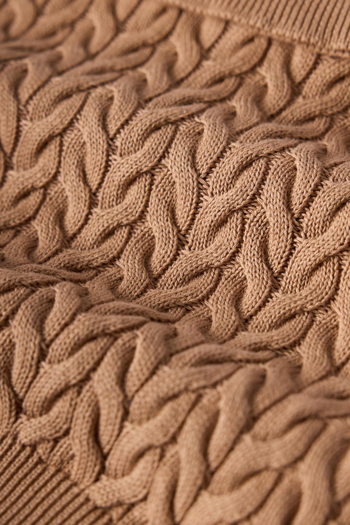 Peraluna Scarlett Saç Örgülü Krop Kesim Kadın Triko Kazak - Camel