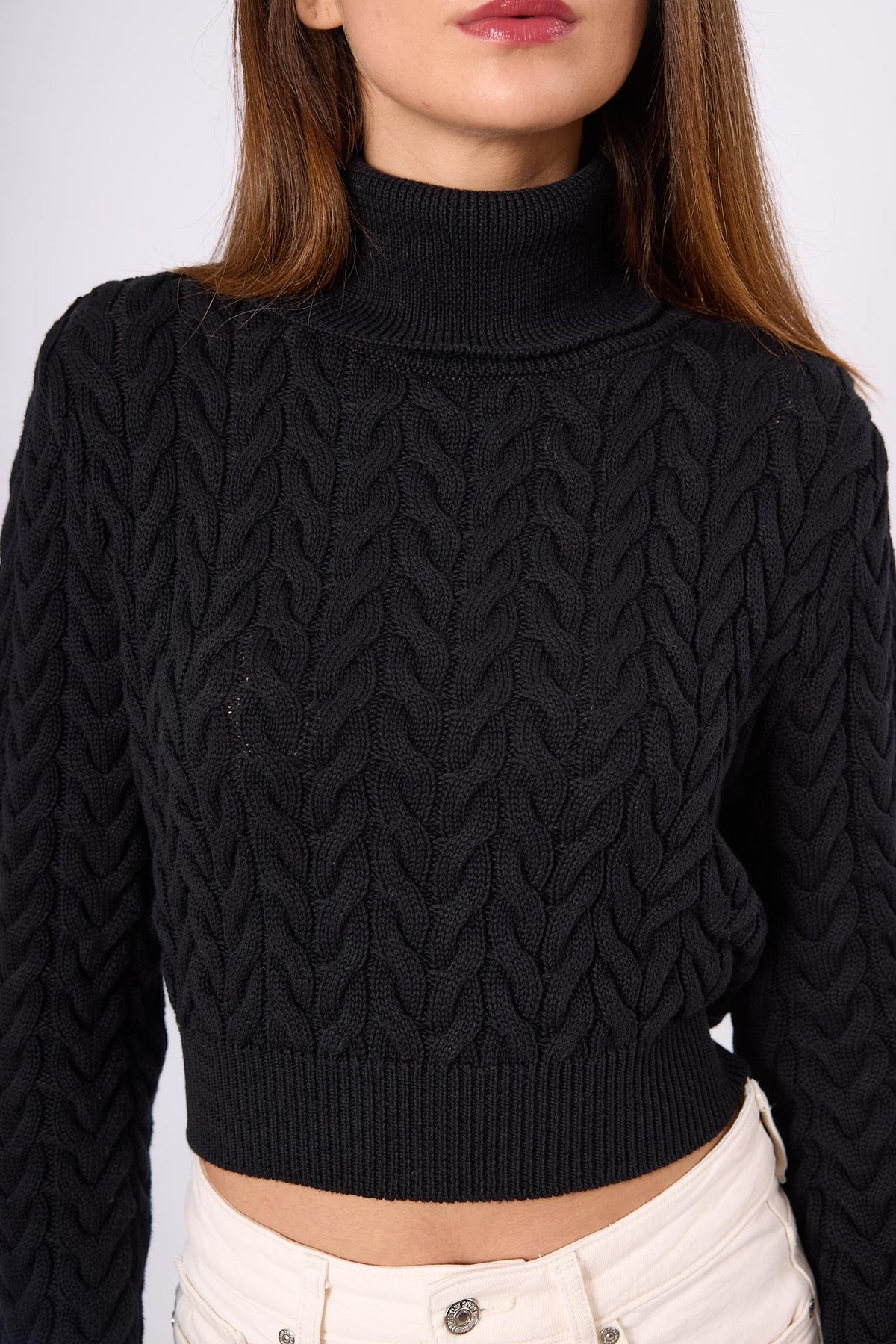 Peraluna Scarlett Saç Örgülü Krop Kesim Kadın Triko Kazak - Siyah