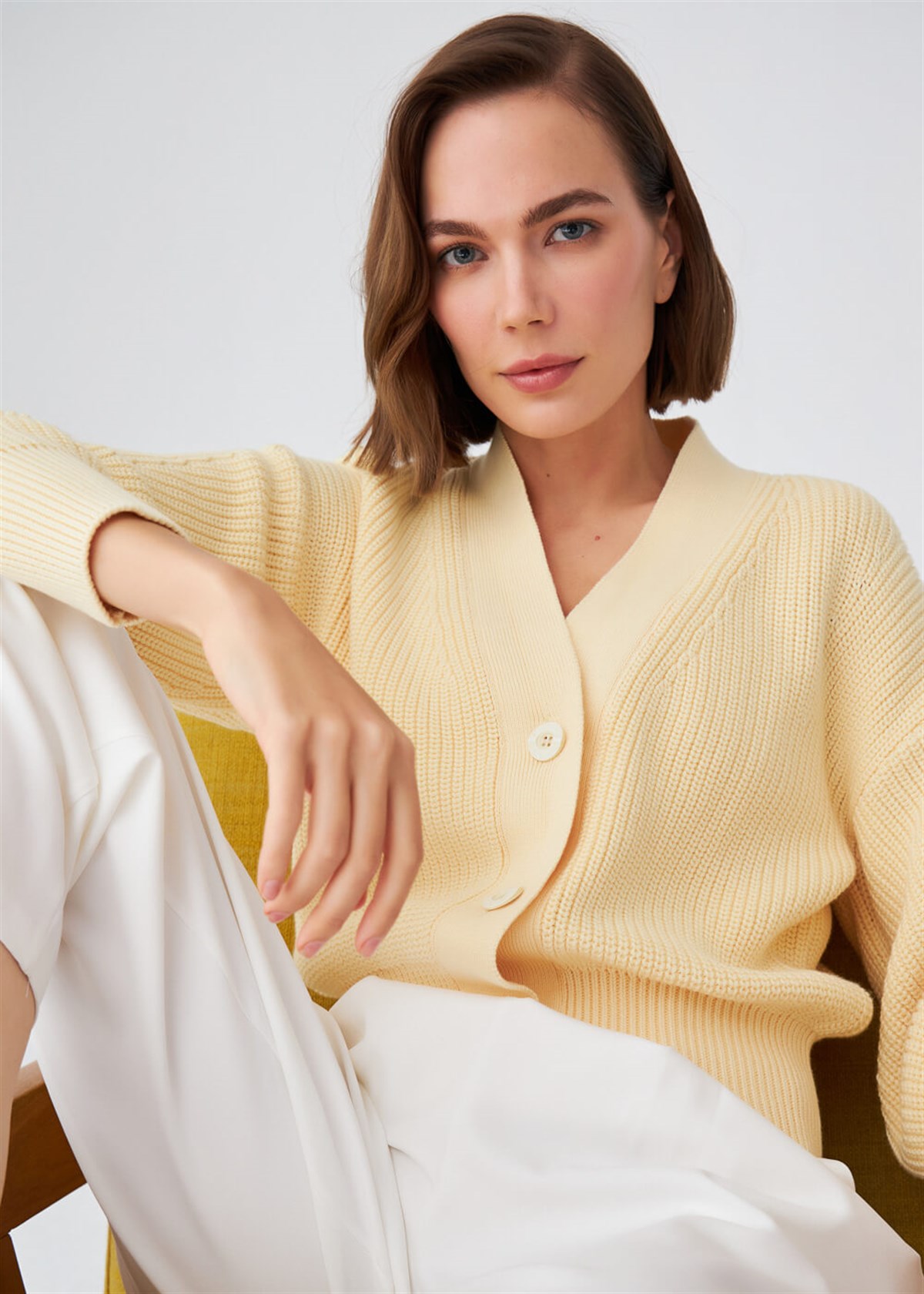 Peraluna Selanik Örgü %100 Pamuk V Yaka Kalın Hırka Sarı