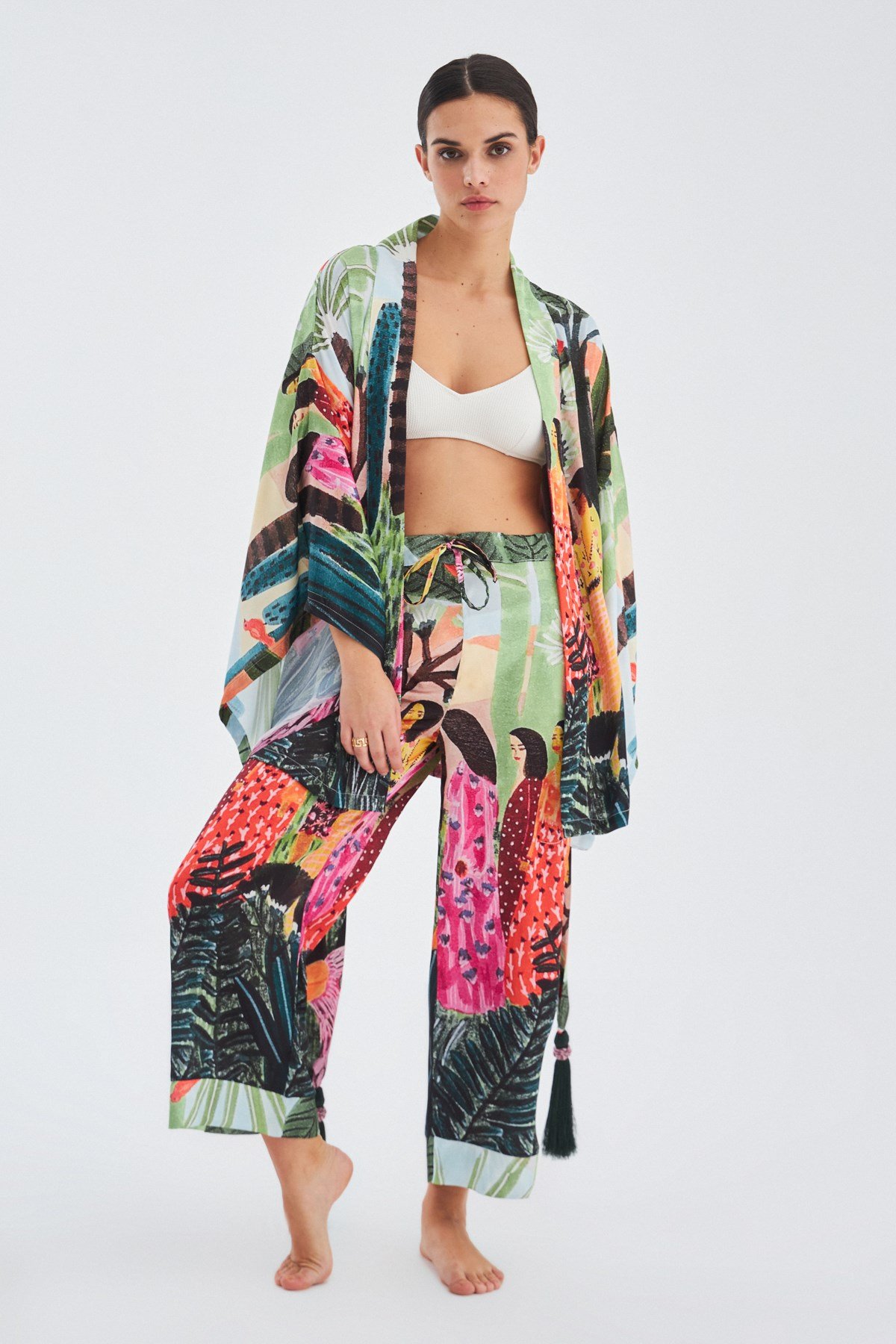 Peraluna SHUKO Tropik Desenli Geniş Kollu Diz Üstü Saten Kadın Kimono Çok Renkli