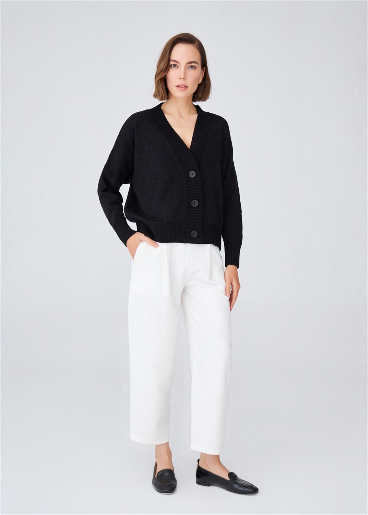 Peraluna Glittered Diamond Pattern Comfort Fit Fluffy Sleeve Short Knitted Cardigan - Black