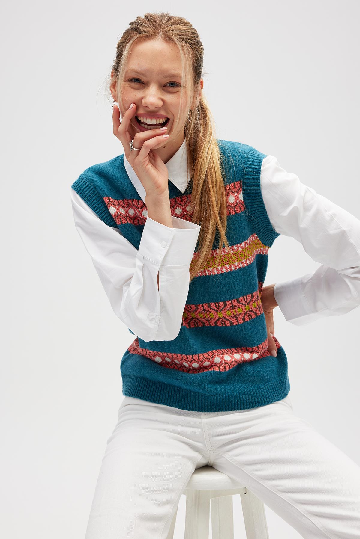 Peraluna Simone Kadın Jakarlı Triko Süveter - Mavi