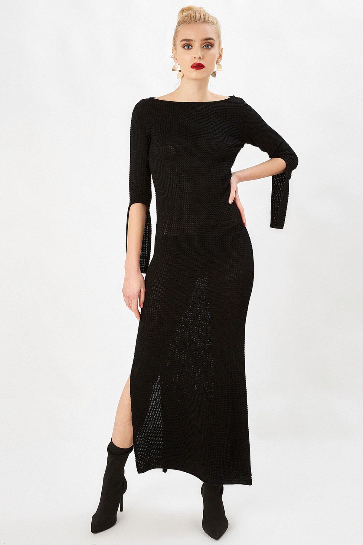 Peraluna Open Back Long Evening Knitwear Dress - Black