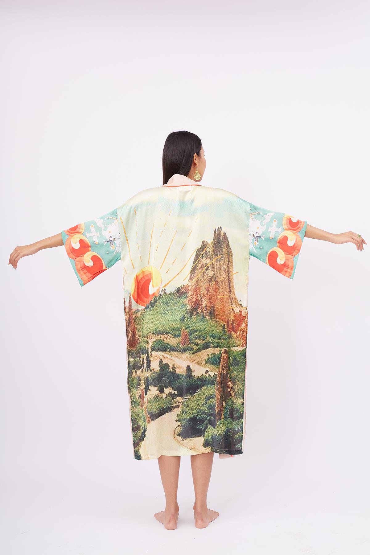 Peraluna SUMMER TIME LONG KİMONO Yaz Desenleri Baskılı 125 CM Uzun Saten Kadın Kimono - Çok Renkli