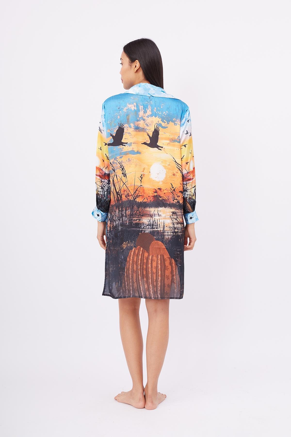 Peraluna SWEET MEMORIES LONG SHIRT DRESS Manzara Baskılı 120 CM Saten Uzun Gömlek Elbise - Çok Renkli