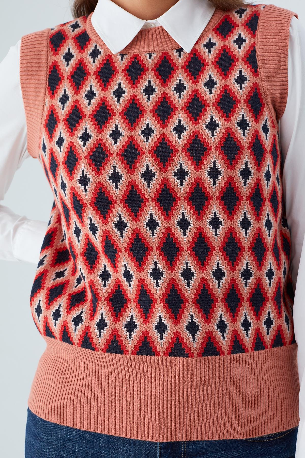 Peraluna TRUDY SLIPOVER Baklava Desenli Kadın Triko Süveter Multi Somon