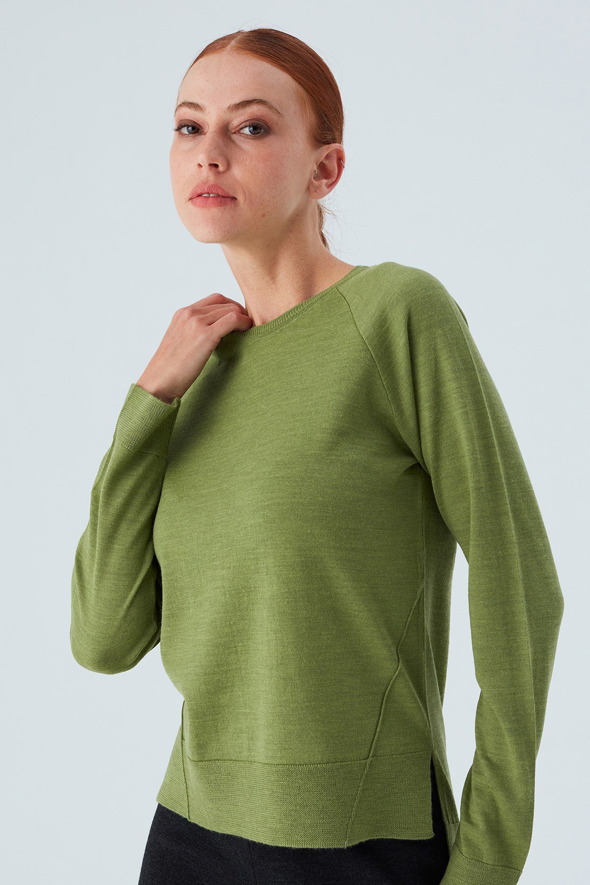 Peraluna VANESSA PULLOVER Merino Yünlü Yanları Yırtmaçlı Ince Kadın Triko Kazak Yeşil