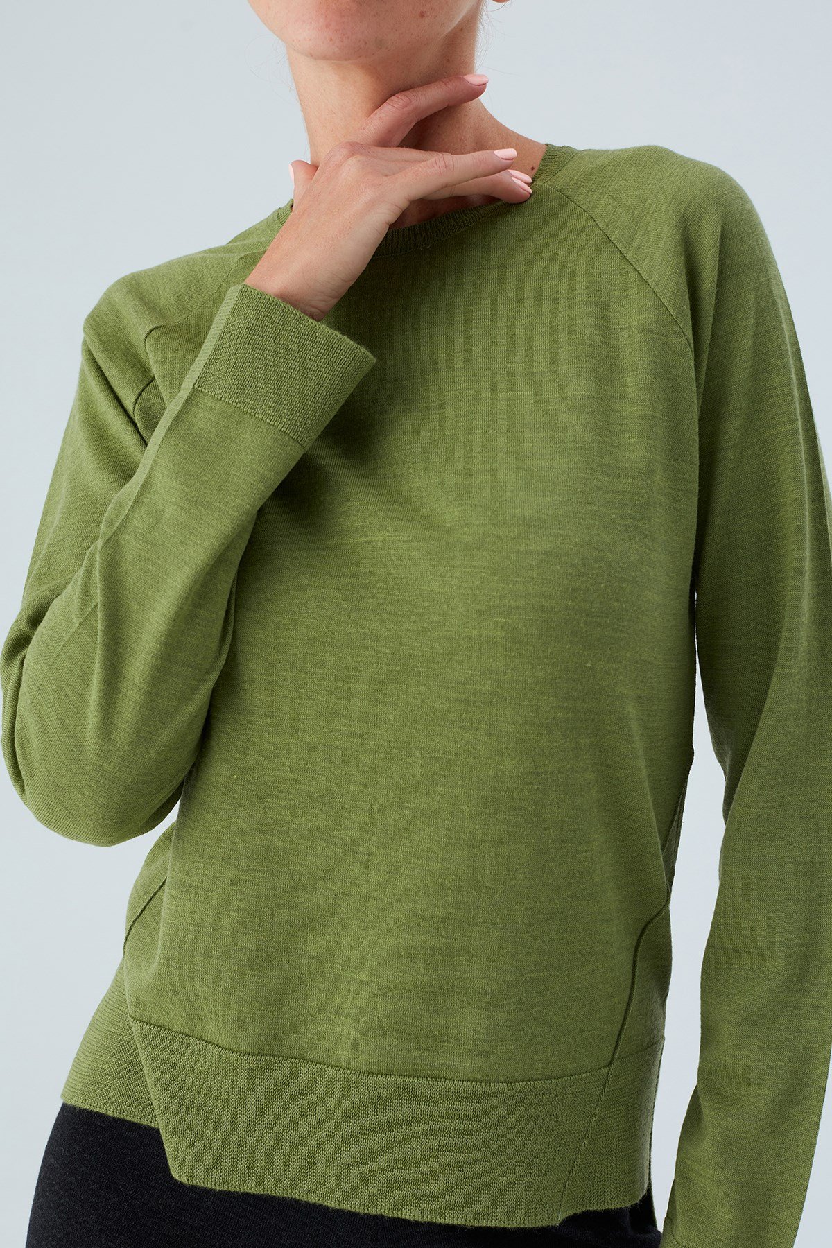 Peraluna VANESSA PULLOVER Merino Yünlü Yanları Yırtmaçlı Ince Kadın Triko Kazak Yeşil