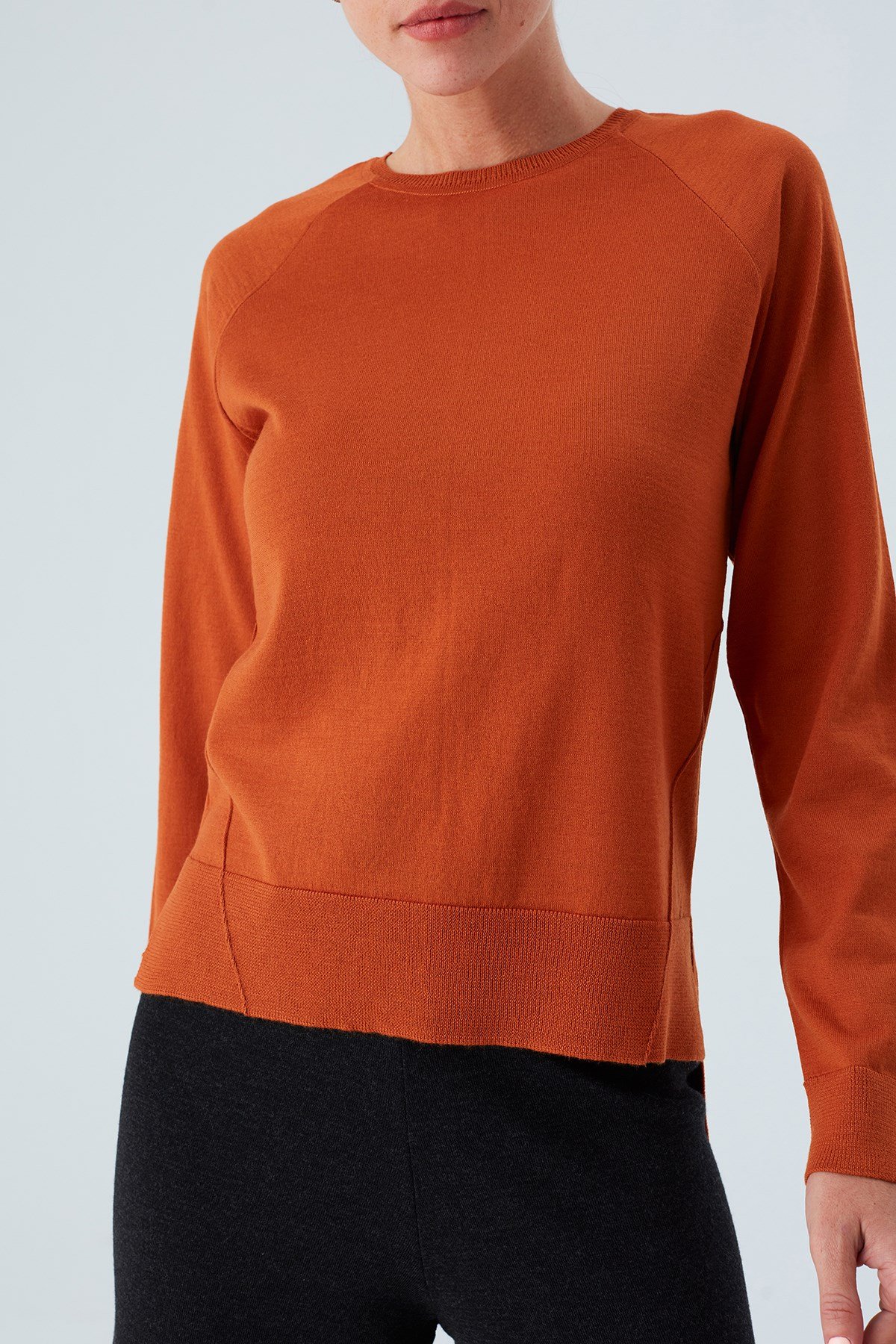 Peraluna VANESSA PULLOVER Merino Yünlü Yanları Yırtmaçlı Ince Kadın Triko Kazak Turuncu